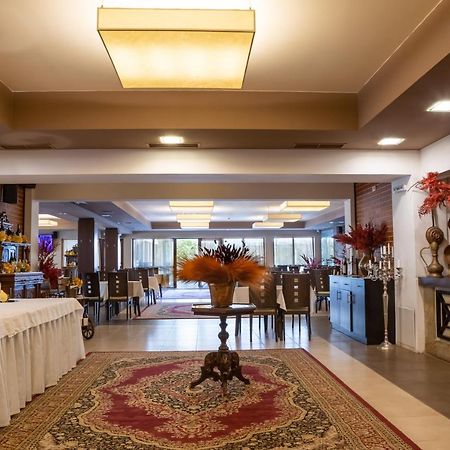 Ostrova Holiday Village Beli Osŭm Dış mekan fotoğraf